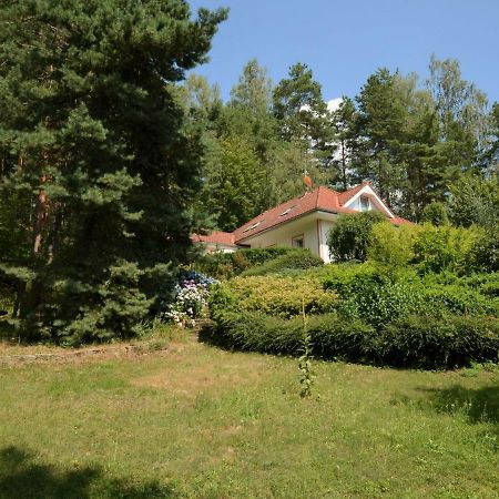 Villa Comfortable Detached House With Large Garden Klokoci Exterior foto